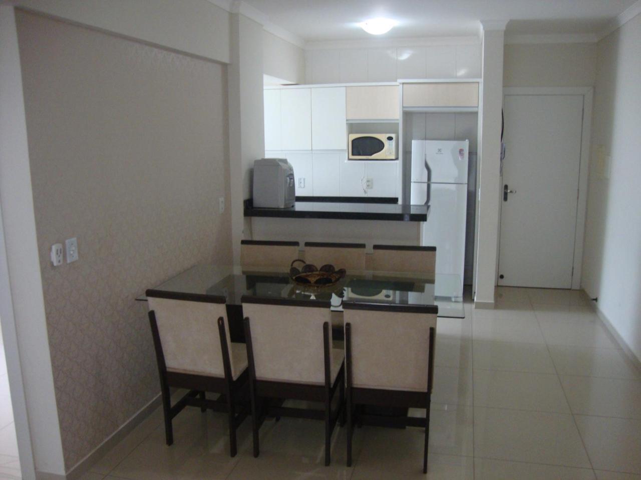 Apartamento Aluguel Temporada บอมบินญัส ภายนอก รูปภาพ
